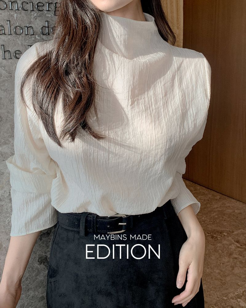 MADE. Bibiche half-neck blouse