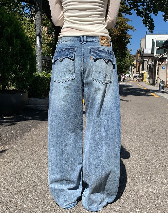 Mored Back Pocket Wide Denim Pants