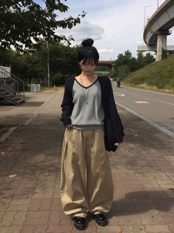 Juon Color Matching Raglan V-Neck Knit