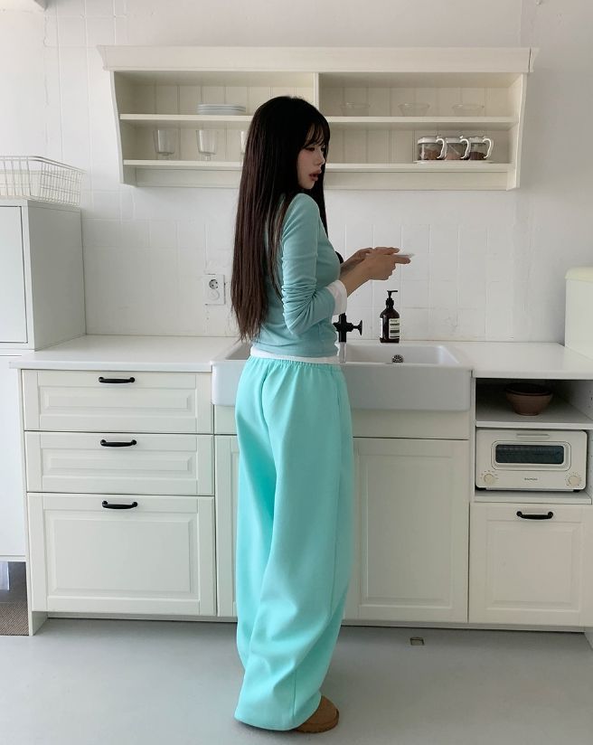 Sorbet Button V-neck Long Sleeve