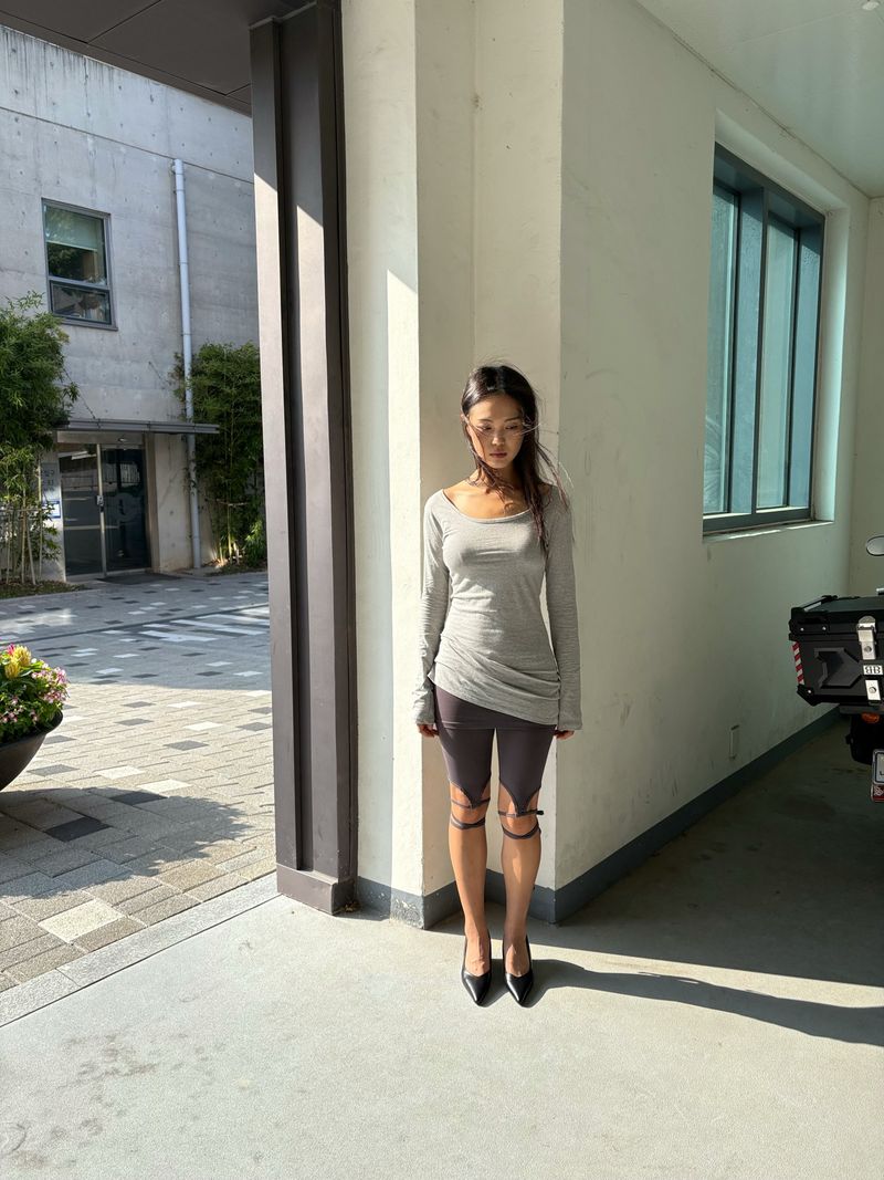U-Neck Long Tee