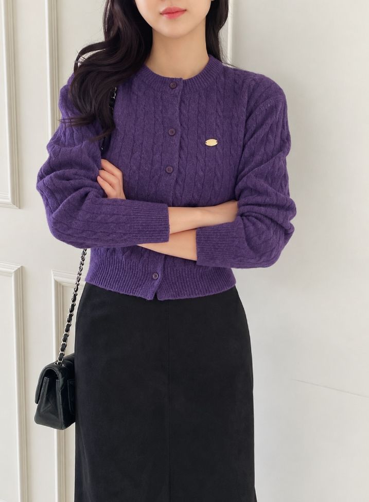 iam mari（アイアム マリ）の「テネ ペンダント ケーブル ニット カーディガン（トップス）」