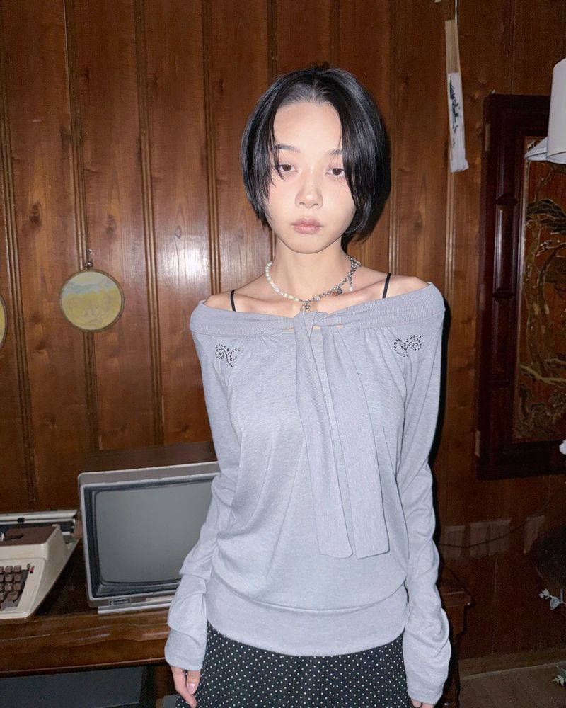 (3color) Studded Tie-Neck Soft Knit Tee