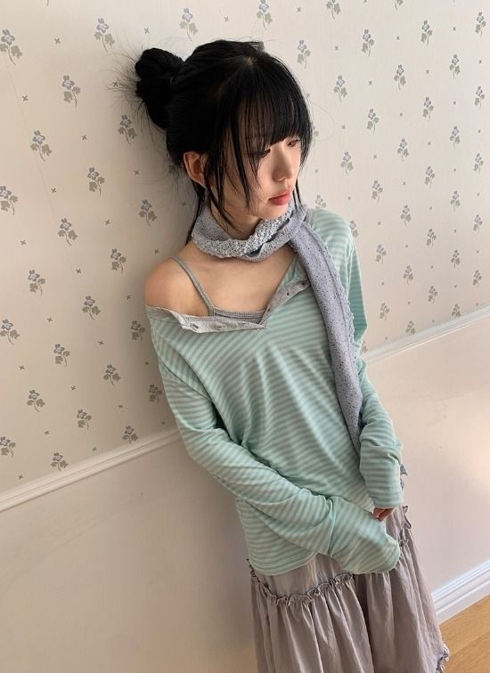 26FW★ [BAONHAUS] Diendi Stripe Henley Long Sleeve Tee