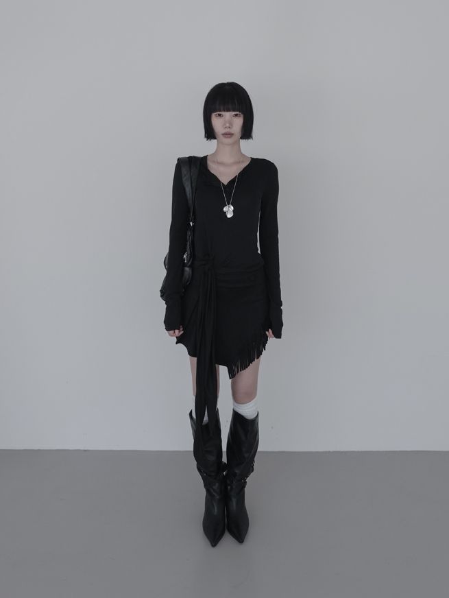 ヴァース ストラップ ラップ ボタン Tシャツ